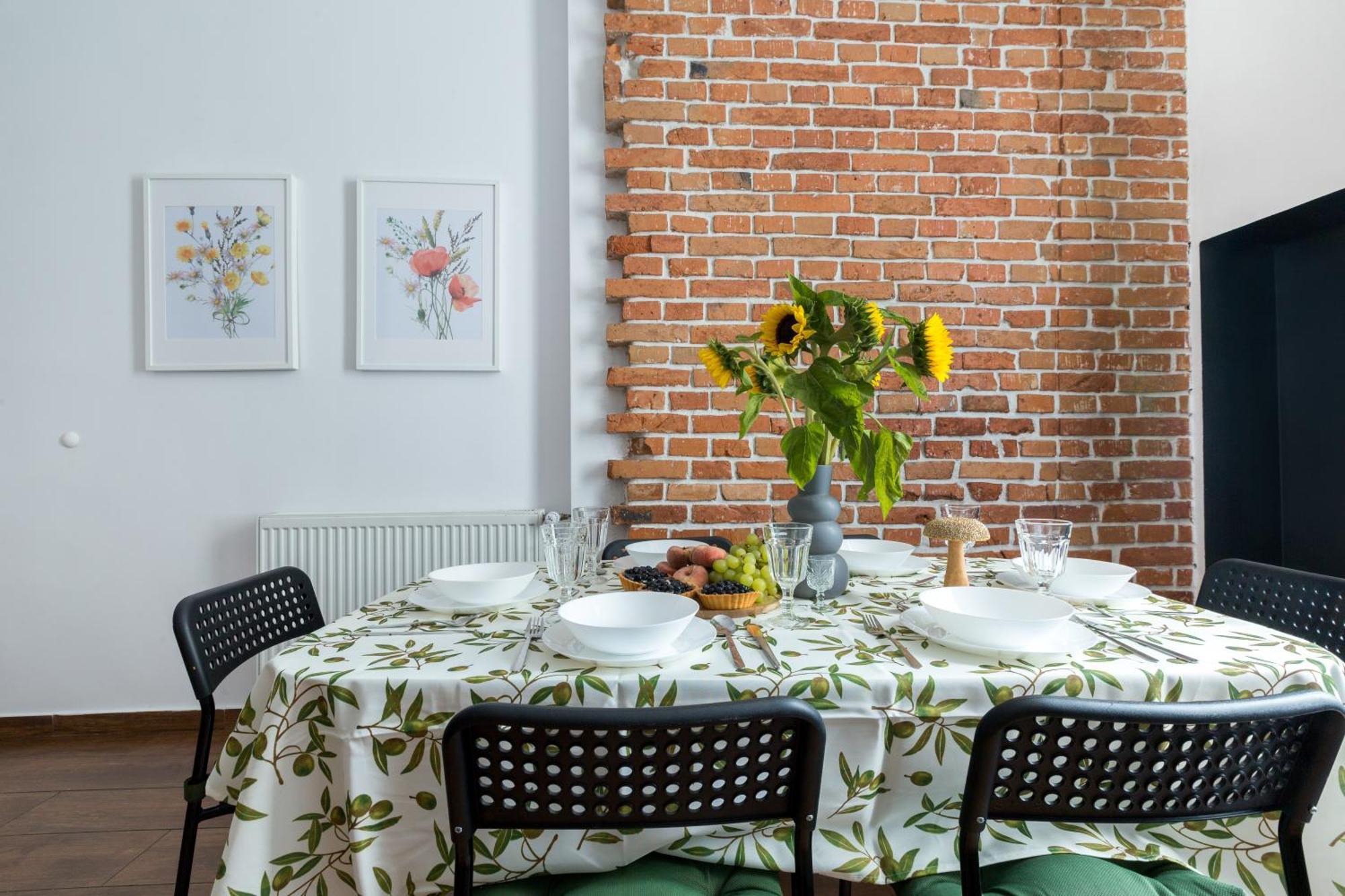 Friendhouse Avenue Apartament *